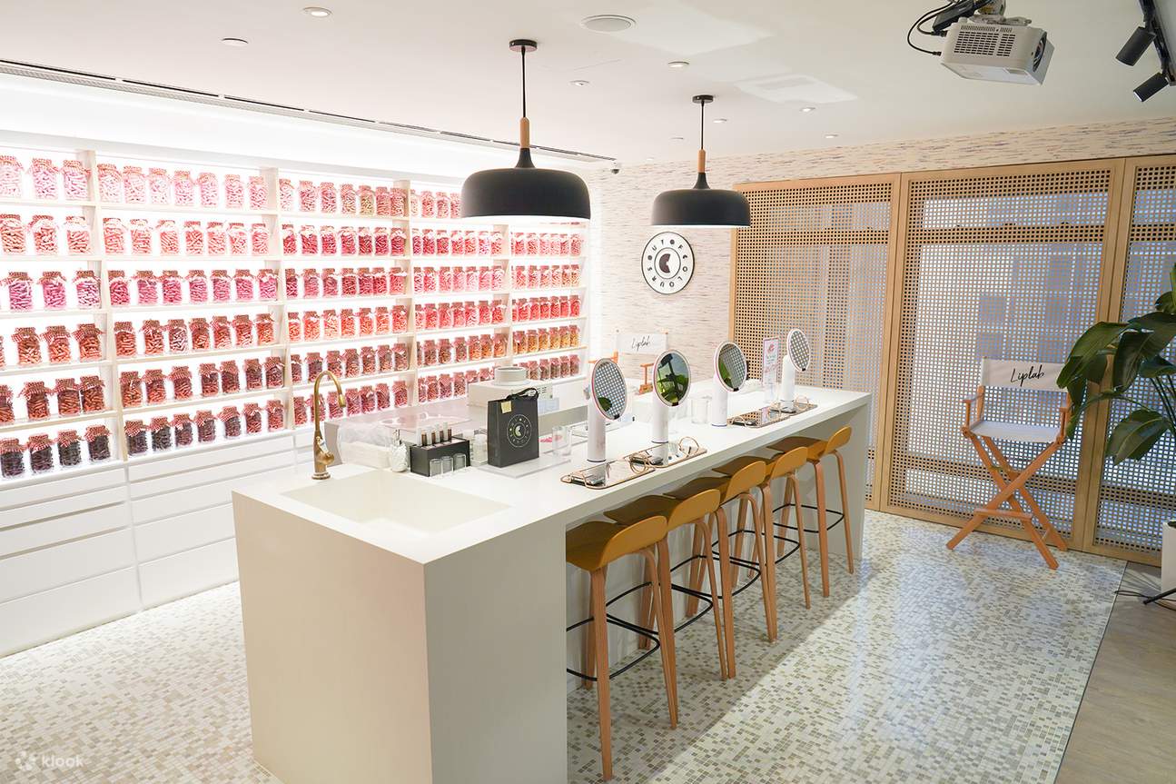 Out of Colours - Atelier de rouge à lèvres | Liplab | Parent-enfant | Meilleures amies | Causeway Bay